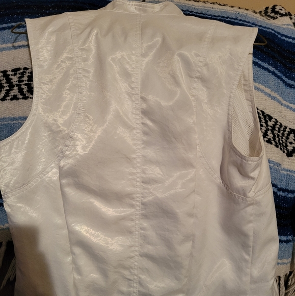 Vest - Picture 2 of 3